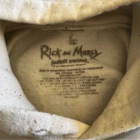 Rick & Morty white long-sleeved hoodie with colorful graphic front pocket, XL. - Picture 11 of 12